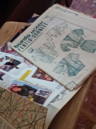 Dos revistas muy antiguas BURDA