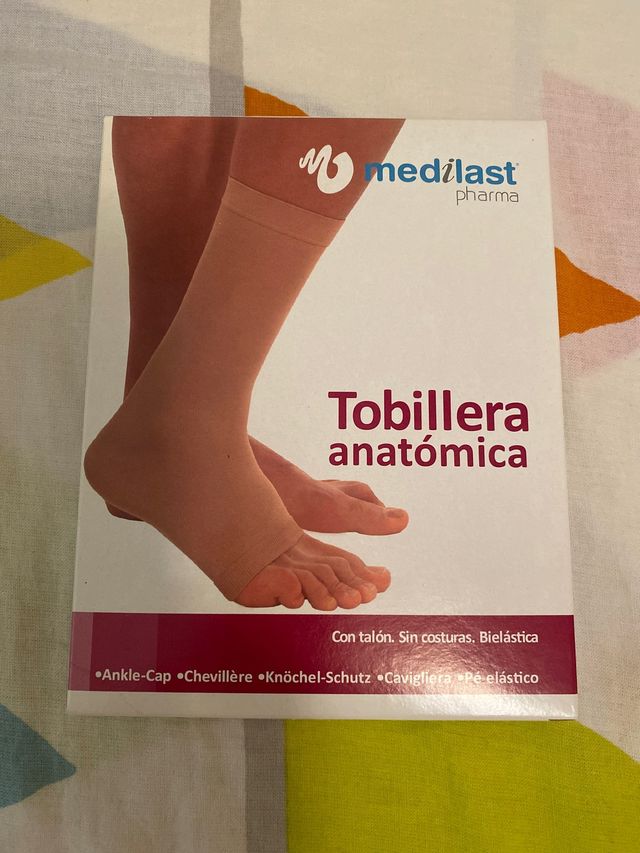 Tobillera anatómica bielástica