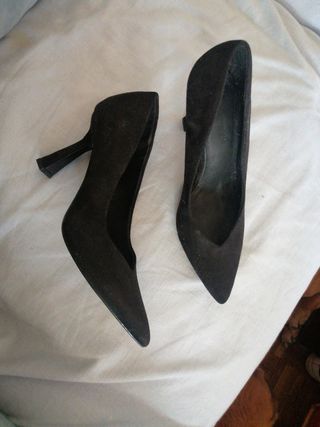 Zapatos tacón piel. 