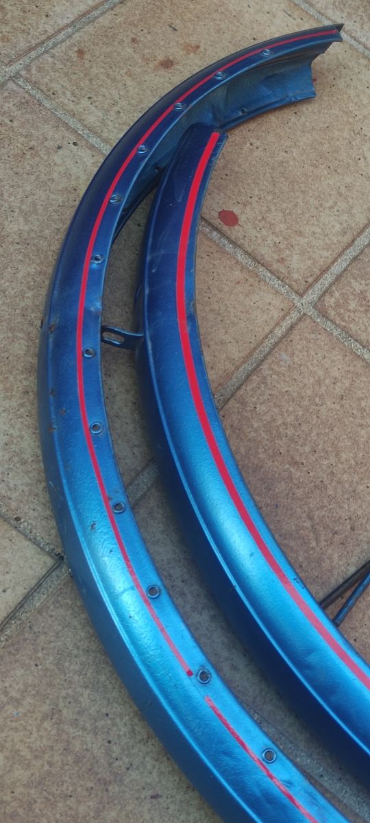 Guardabarros bicicleta antigua.