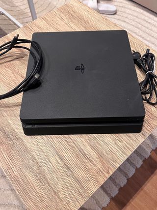 Ps4 slim 1T