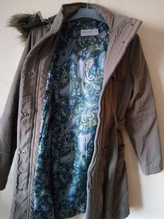 Abrigo / Chaquetón / Parka negra
