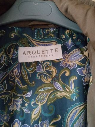 Abrigo / Chaquetón / Parka negra