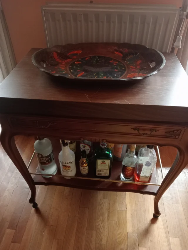 Mesa camarera italiana de madera años 70