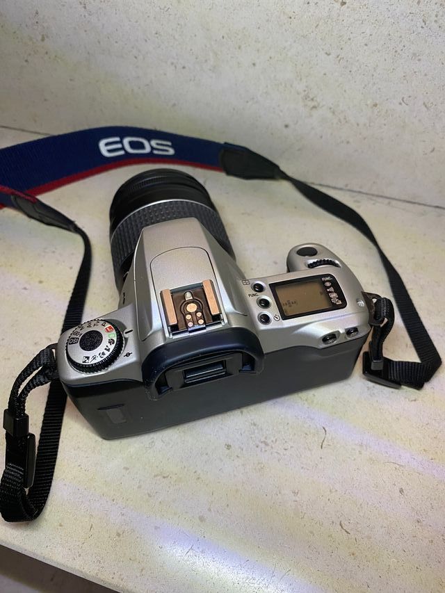 Camera canon eos 300