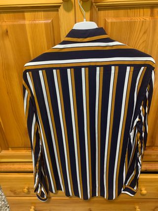 Camisa de Zara.