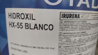 Pintura blanca para madera.