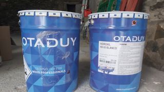 Pintura blanca para madera.