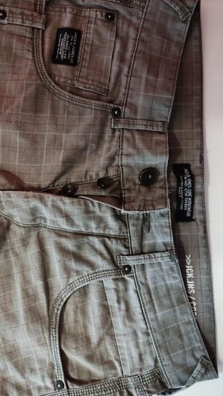 Pantalón corto 