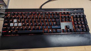 Teclado Mecánico - Corsair K70 LUX