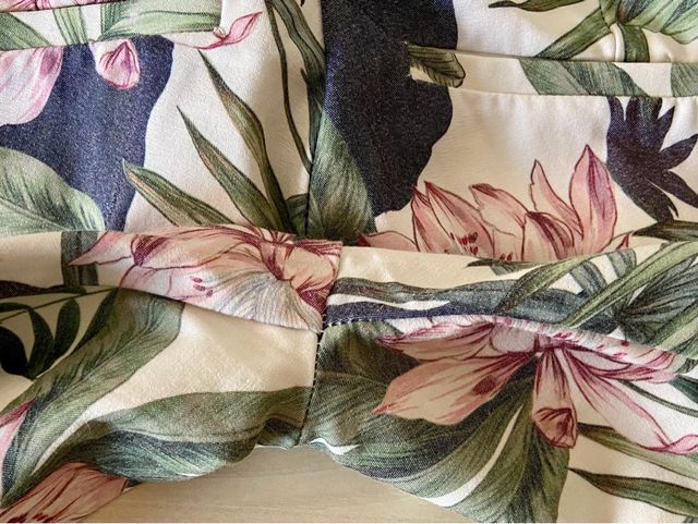 Pantalón pitillo de Stradivarius