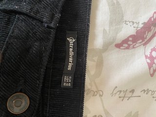 4 faldas talla 42 de Stradivarius