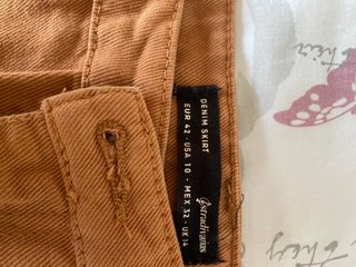 4 faldas talla 42 de Stradivarius
