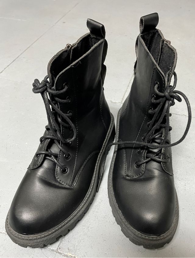 Botas Negras (Chica)