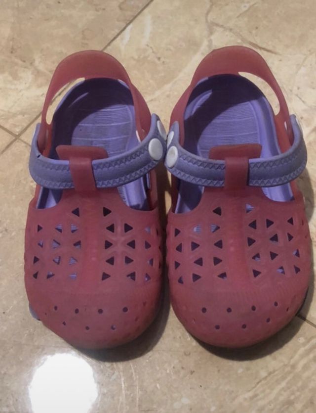 Cangrejeras/chanclas para niños