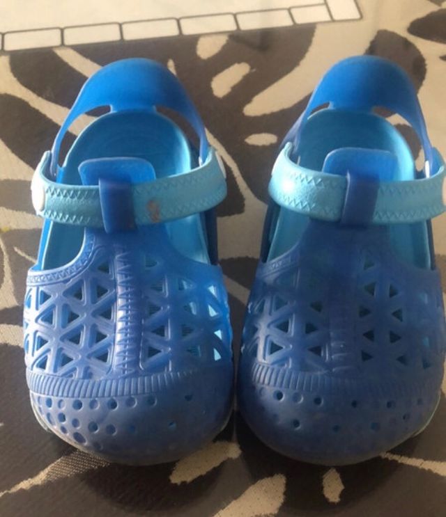 Cangrejeras/chanclas para niños