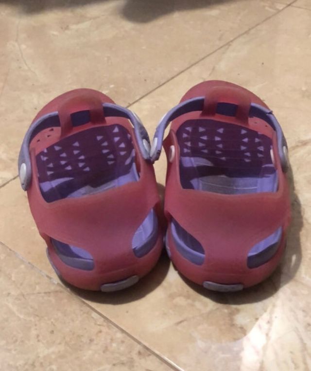 Cangrejeras/chanclas para niños
