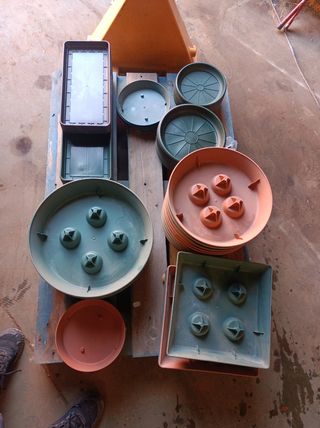 Lote jardín platos para macetas  87 pz