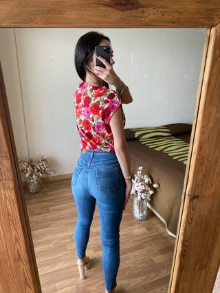 Top floral plisado DNV talla XL