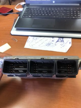 Centralita motor Bosch 0281010556