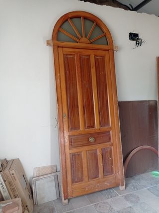 Puerta de madera