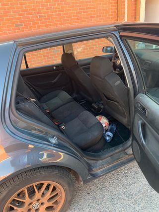 Volkswagen Golf 2003