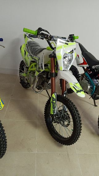 pitbike C7 125 y 140cc xl con luz y cuenta horas