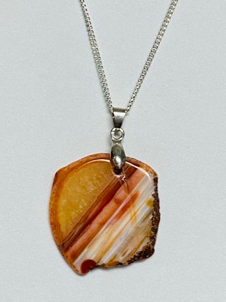 Colgante con agata naranja y cadena plata ley 925
