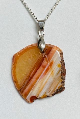 Colgante con agata naranja y cadena plata ley 925
