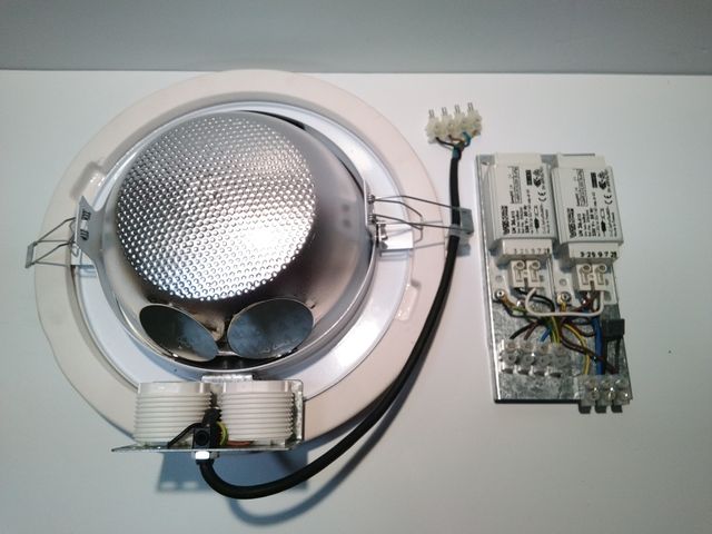 DownLight de cerámica para 2 lamparas PL-C
