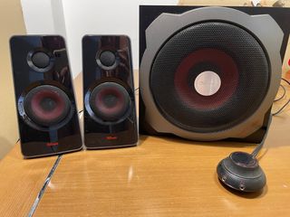 Altavoces TRUST GXT 38