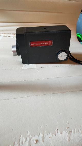 vecchia cinepresa a manovella