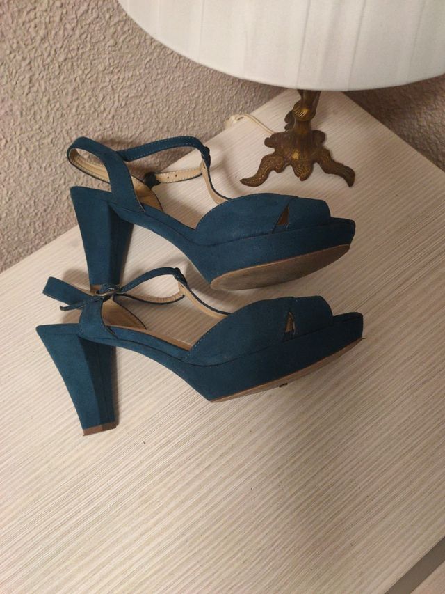 sandalia azulón ante