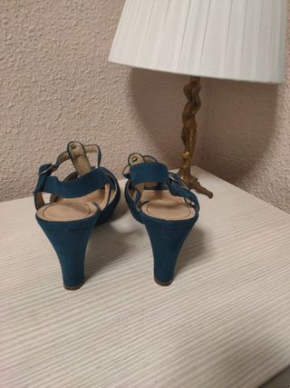 sandalia azulón ante