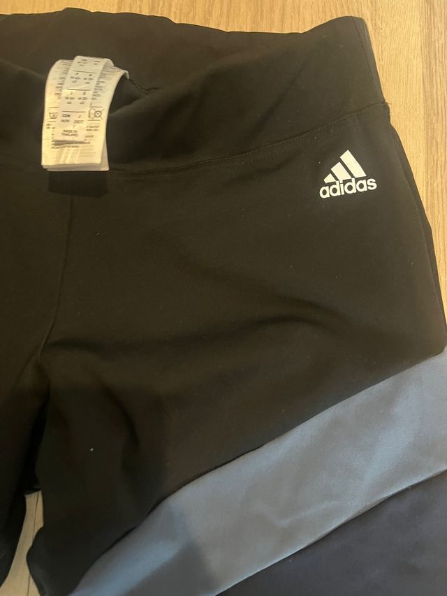 Mallas negras y azules