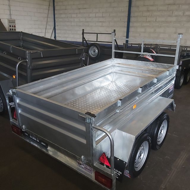 REMOLQUE GALVANIZADO AL CALIENTE SUELO ALUMINIO