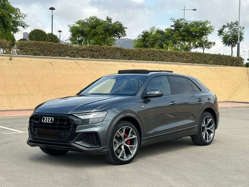 Audi Q8 2019 - foto 1