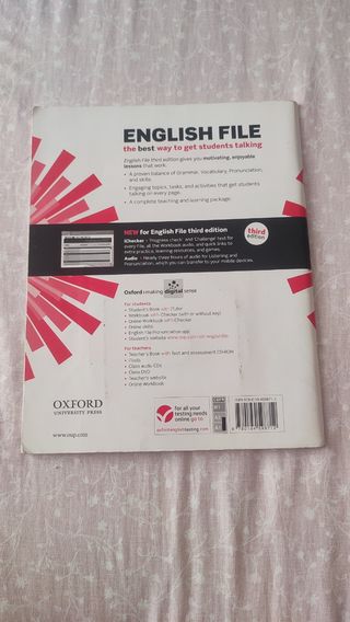 Libro de inglés. English File.
