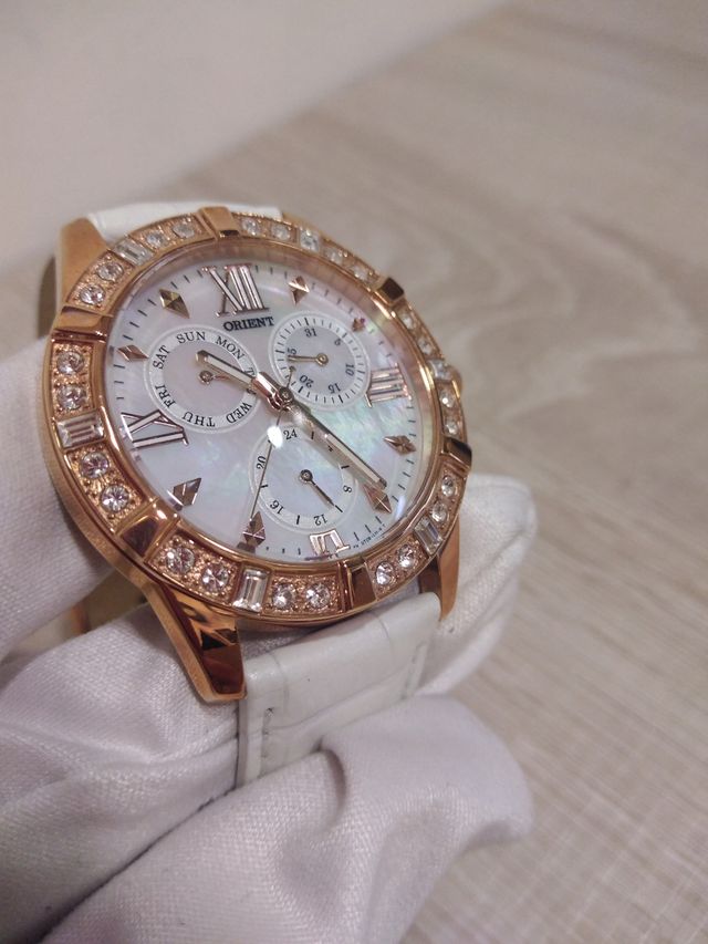 Reloj Orient mujer 37mm, esfera nácar