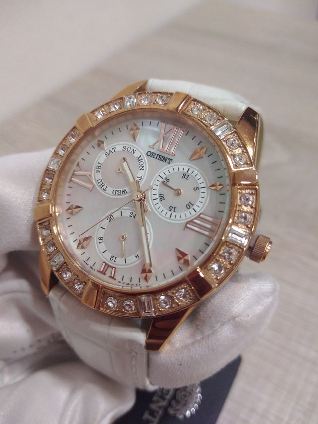 Reloj Orient mujer 37mm, esfera nácar