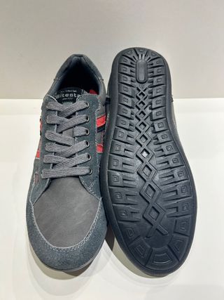 Bamba, talla 41.