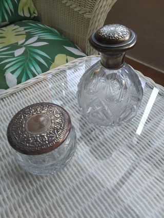 Antiguo conjunto de tocador tallado a mano