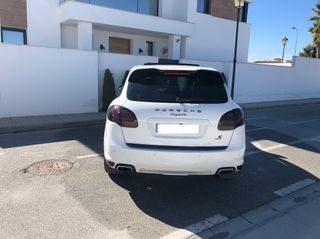 Porsche Cayenne 2012