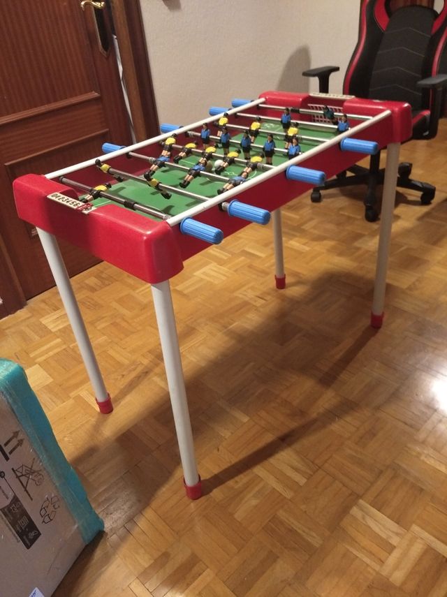 Futbolin con patas