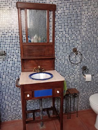 Mueble lavabo antiguo