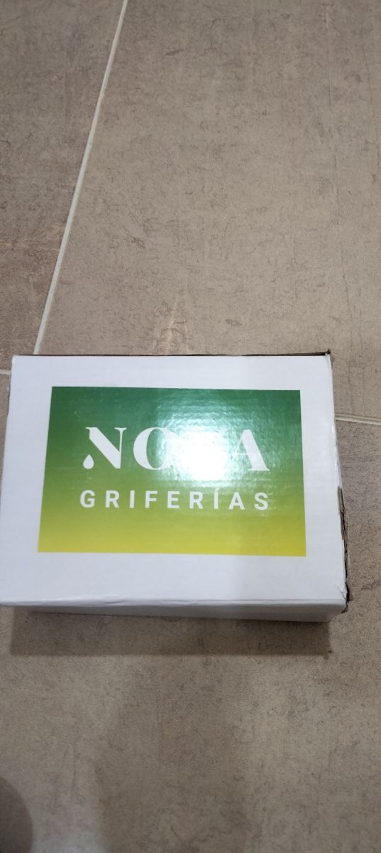 toma de agua para WC