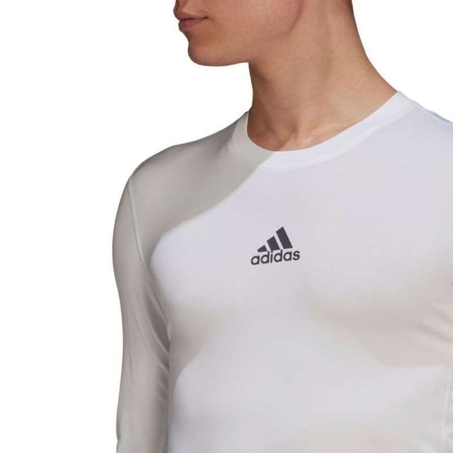 Camiseta Técnica Adidas Techfit Top Long Sleeve.