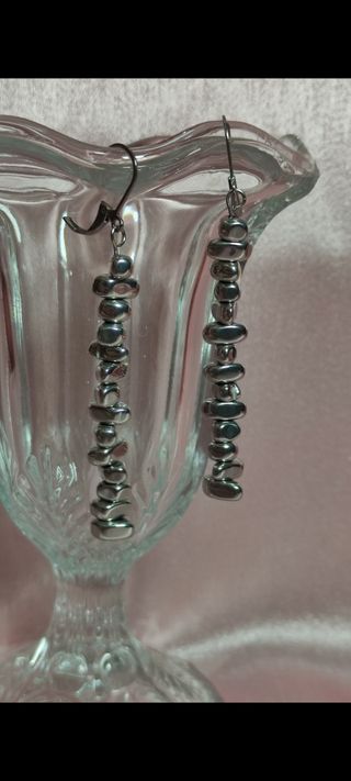 Pendientes largos de hematites y acero inoxidable