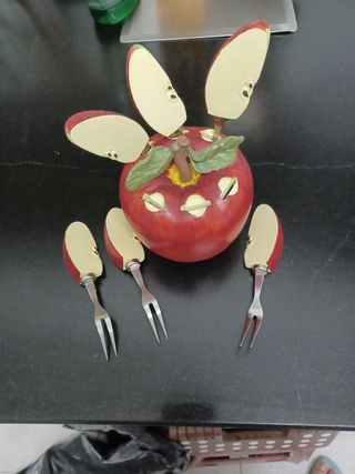 manzana con tenedores