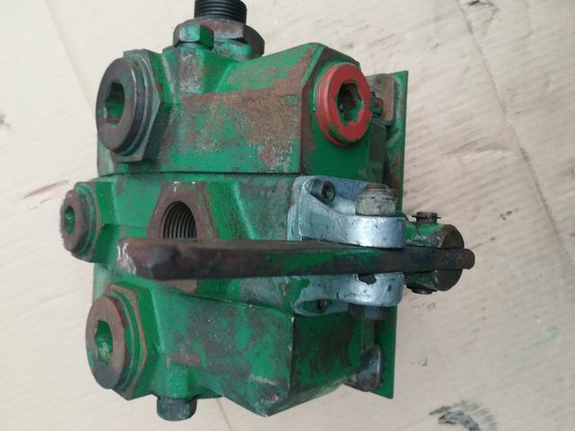 distribuidor hidráulico